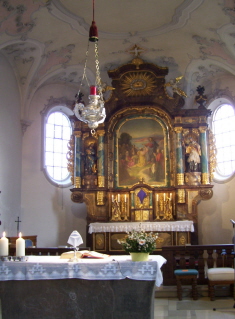 Foto vom Altar in St. Peter in Hirschbach
