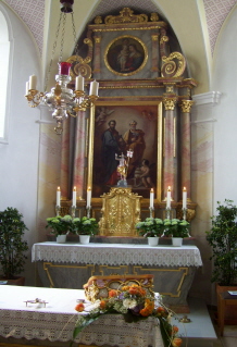 Foto vom Altar in St. Peter und Paul in Modelshausen