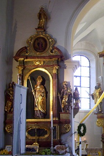 Foto vom linken Seitenaltar in St. Nikolaus in Oberthürheim