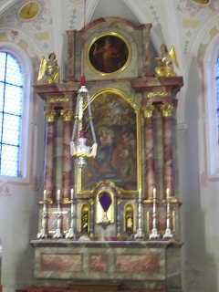 Foto vom Altar in St. Georg in Aislingen