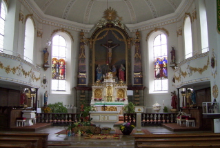 Foto vom Altarraum in St. Magnus in Buchenberg