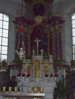 Foto vom Altar in St. Martin in Missen