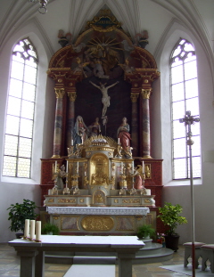 Foto vom Altar in St. Alexander und Georg in Niedersonthofen