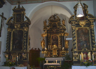 Foto vom Altarraum in St. Otmar in Rauhenzell