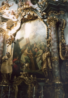 Foto vom Altar im ersten linken Querschiff in der Stiftskirche in Stams