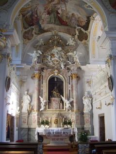 Foto vom Altar in der Schlosskapelle Mentlberg