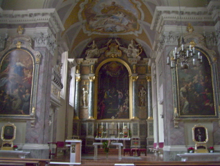 Foto vom Altarraum in der Servitenkirche in Innsbruck