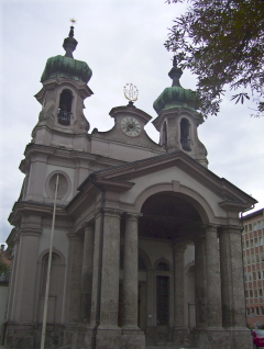 Foto der Universitätspfarrkirche St. Johannes Nepomuk in Innsbruck