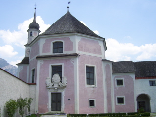 Foto der St. Elisabethkirche in Sterzing