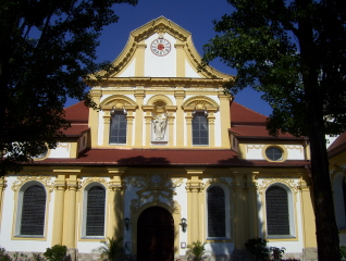Foto der Stiftskirche in Stams