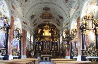 Foto vom Altarraum der Stiftskirche Wilten in Innsbruck