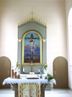 Foto vom Altar der Christuskirche in Karlshuld
