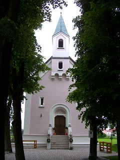 Foto der Christuskirche in Karlshuld