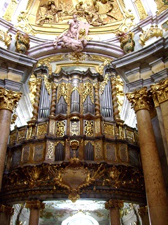 Foto der Orgel in der Klosterkirche Weltenburg