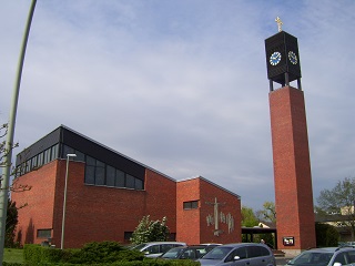 Foto der Christuskirche in Kelsterbach