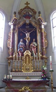 Foto vom Altar in der Herz-Jesu-Kirche in Kelsterbach