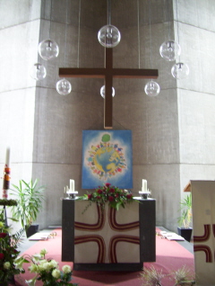 Foto vom Altar in St. Adelgundis in Koblenz