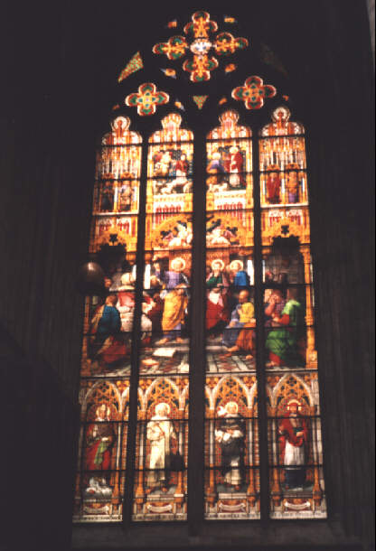 Foto eines Chorfensters im Kölner dom