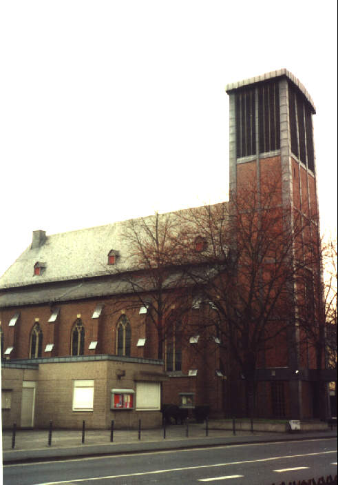 Foto der Pfarrkirche St. Michael in Köln-Porz