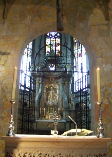 Foto vom Hochaltar in St. Pantaleon in Köln