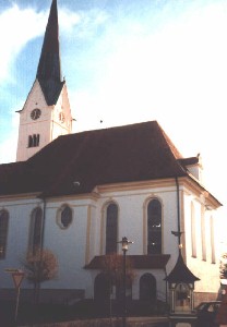 Foto der Pfarrkirche Maria Himmelfahrt in Thannhausen