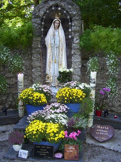 Foto der Fatima-Grotte bei der Wallfahrtskirche Maria Vesperbild