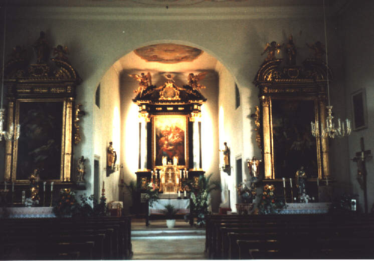 Foto vom Altar in St. Georg in Bachern