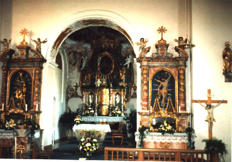 Foto vom Altar in St. Johannes Baptist in Paar