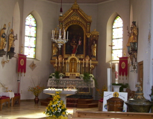 Foto vom Altar in St. Felizitas in Anried