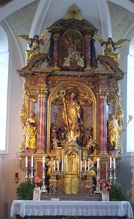 Foto vom Altar in St. Leonhard in Baiershofen