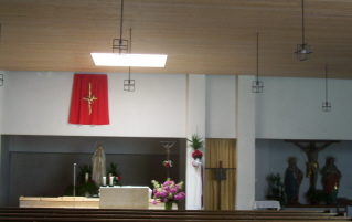Foto vom Altarraum in St. Simpert in Dinkelscherben