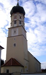 Foto vom Turm von St. Ursula in Rommelsried