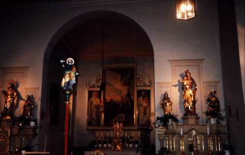 Foto vom Altar in St. Andreas in biburg