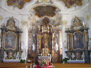 Foto vom Altarraum in St. Stephan in Häder