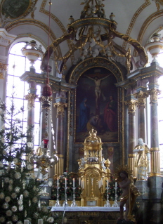 Foto vom Altar in St. Sylvester in hiltenfingen