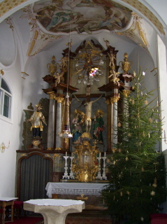 Foto vom Altar in St. Michael in Oberbechingen