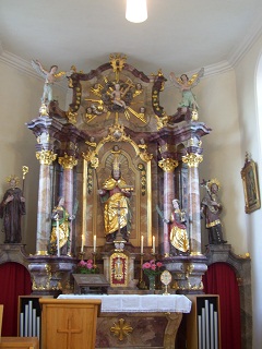 Foto vom Altar in St. Ulrich in Sallach
