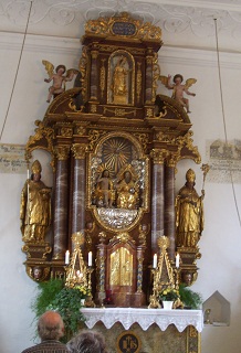 Foto vom Hauptaltar der Spitalkirche in Rain