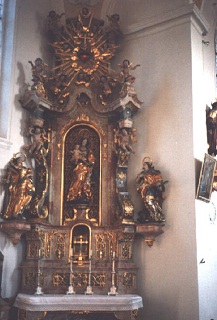 Foto vom linken Seitenaltar in St. Vitus