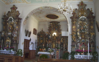 Foto vom Altarraum in St. Gallus in Übersfeld