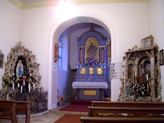 Foto vom Altarraum in St. Jakob in Unterpeiching