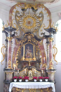 Foto vom Altar in der Kapelle Zur Schmerzhaften Muttergottes in Druisheim