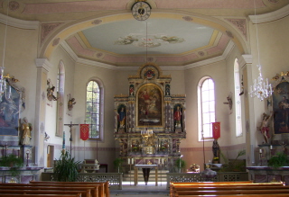 Foto vom Altarraum in St. Gebhard in Maierhöfen