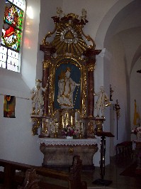 Foto vom linken Seitenaltar in St. Wolfgang in Hausen