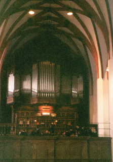 Foto der Bachorgel in der Thomaskirche in Leipzig