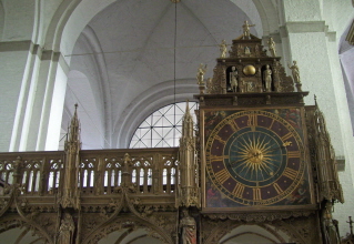 Foto der astronomischen Uhr im Dom zu Lübeck