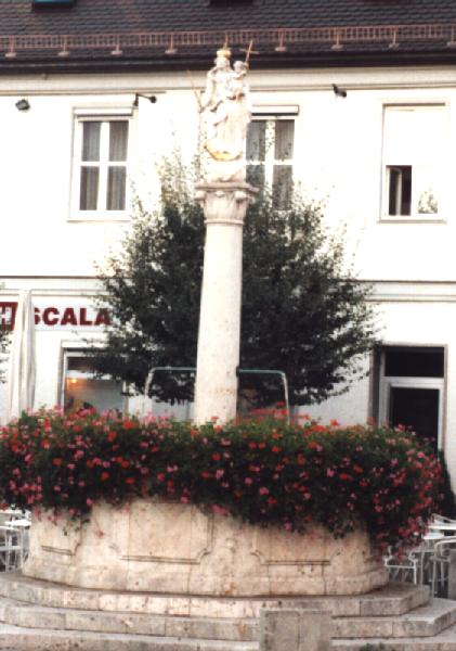 Foto vom Liebfrauenbrunnen in Mainburg