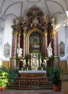 Foto vom Hochaltar in St. Martin in Ettringen