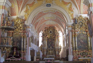 Foto vom Altarraum der Jesuitenkirche in Mindelheim