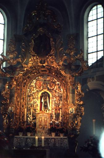 Foto vom Altar der Wallfahrtskirche Maria Baumgärtle